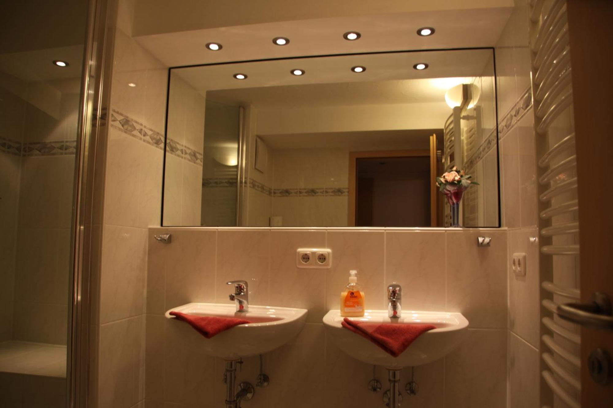 Ferienwohnung Am Zierhutbach Kranzberg Міттенвальд Екстер'єр фото